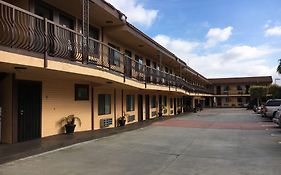 Del Amo Inn